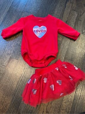 Like new Loved sweatshirt romper with matching heart tutu skirt size 9 months